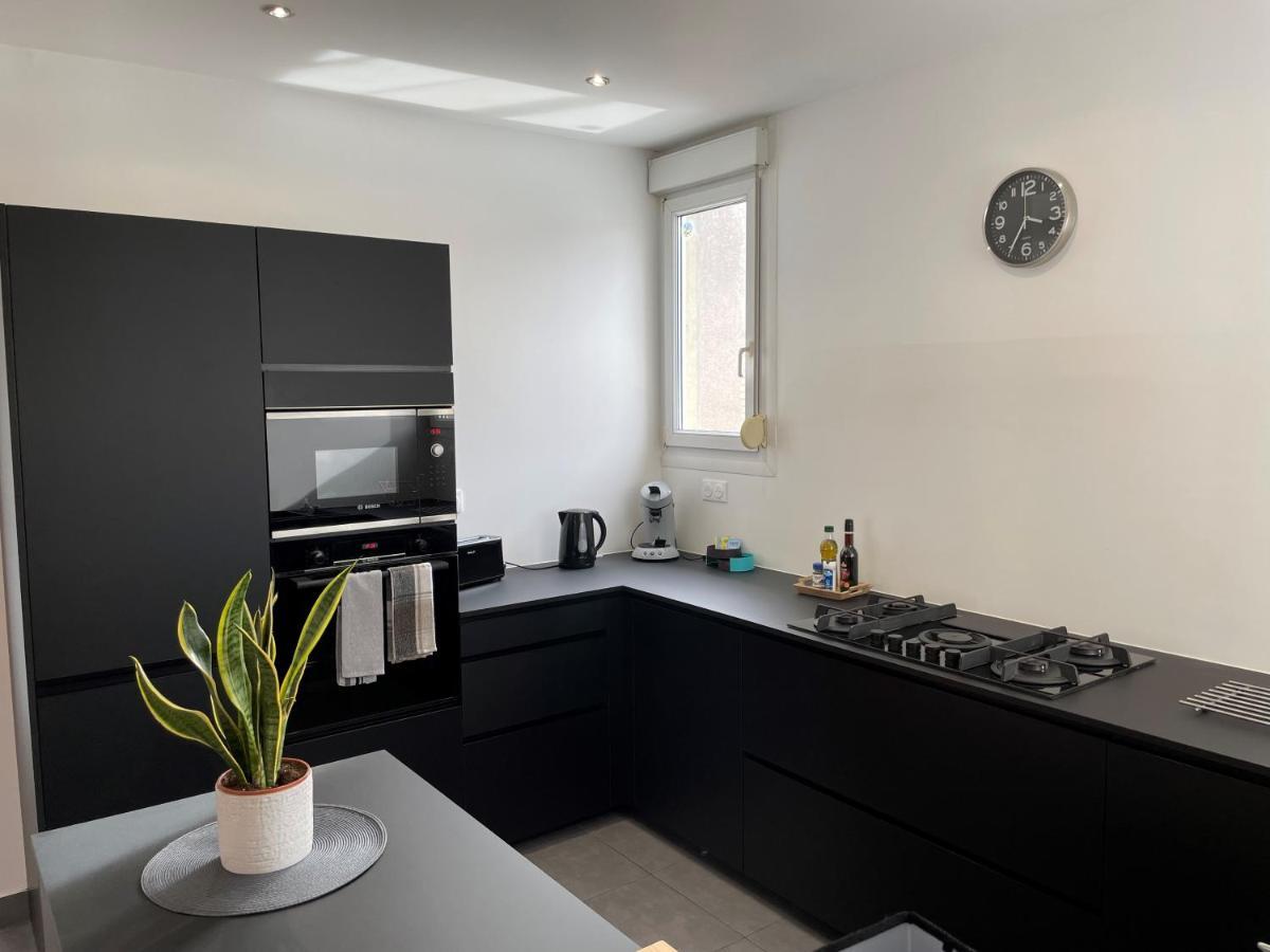 Le Cinquante-Deux Appartement De Charme Reims Eksteriør billede